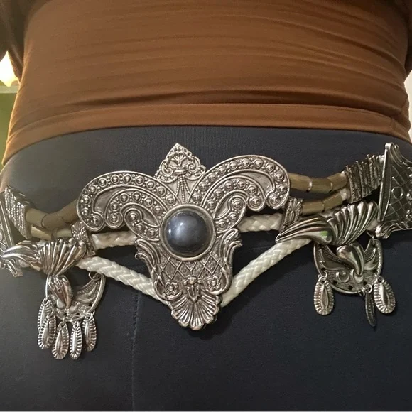 Accessories | Vintage Silver Decorative Belt With Stone  display picture 2